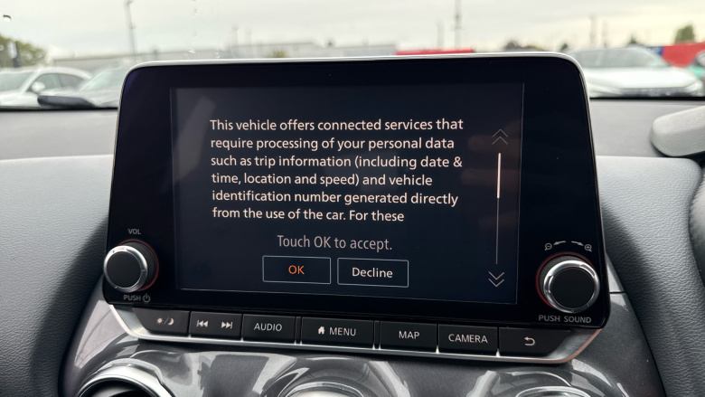 Nissan Juke 1.0 DiG-T N-Connecta 5dr Petrol Hatchback